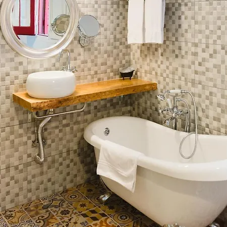 Hotel Torre Barcelona 3*